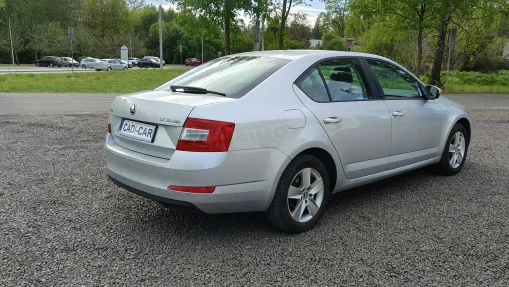 SKODA Octavia -