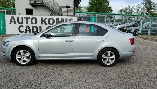 SKODA Octavia -