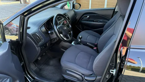 KIA Rio -