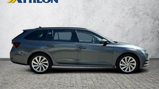 SKODA Octavia -