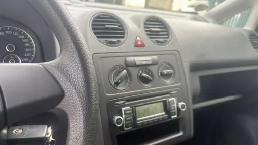 VOLKSWAGEN Caddy -