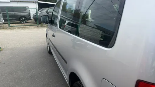 VOLKSWAGEN Caddy -