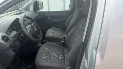 VOLKSWAGEN Caddy -