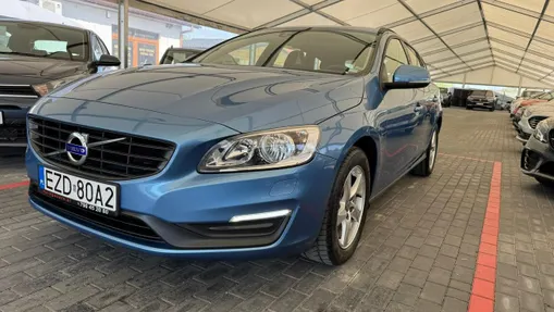 VOLVO V60 -