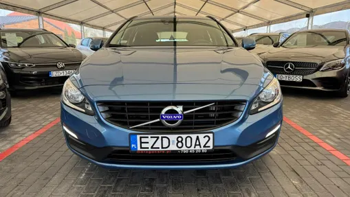 VOLVO V60 -