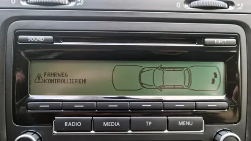 VOLKSWAGEN Golf -