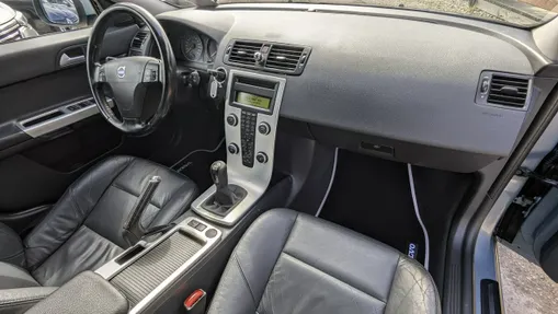 VOLVO V50 -