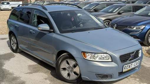 VOLVO V50 -