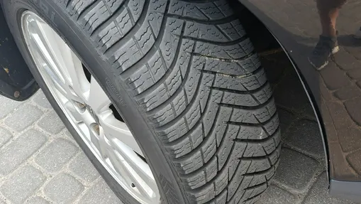 VOLVO V50 -