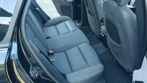 VOLVO V50 -