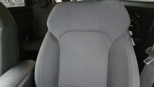 KIA Carens -