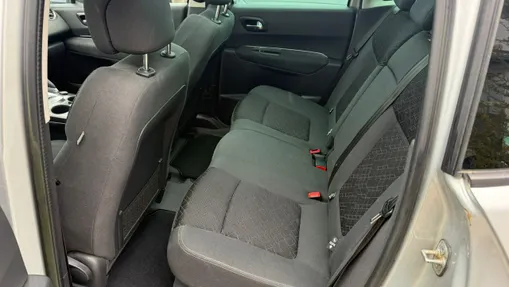 PEUGEOT 3008 -