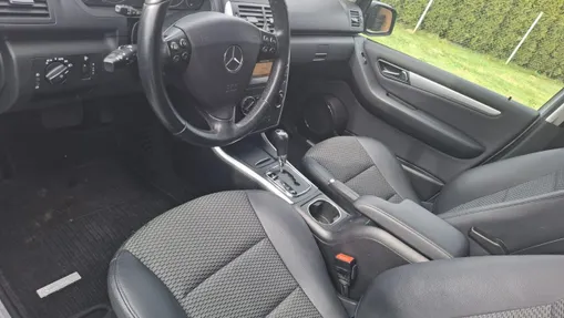 MERCEDES-BENZ E Klasa -