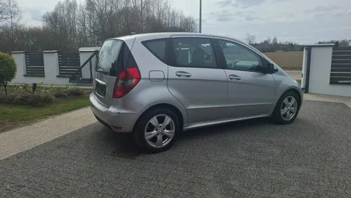 MERCEDES-BENZ E Klasa -