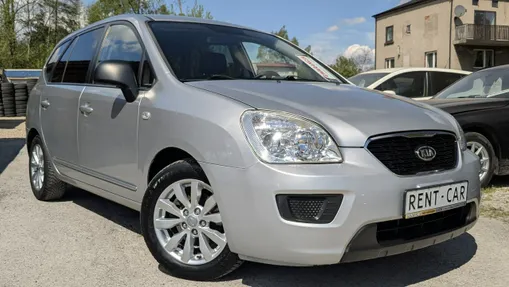 KIA Carens -