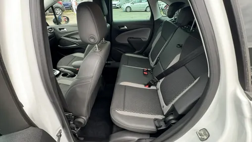 OPEL Crossland X -