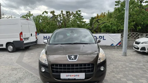 PEUGEOT 3008 -