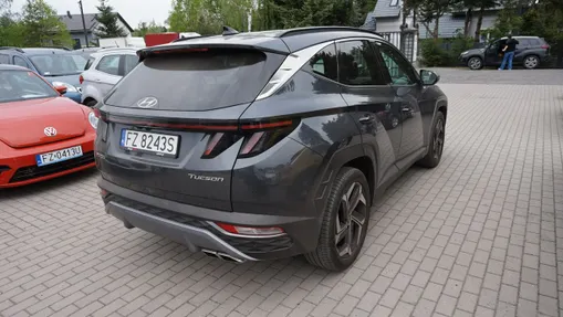 HYUNDAI Tucson -
