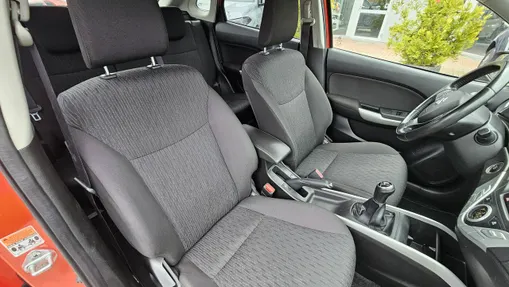 SUZUKI Baleno -