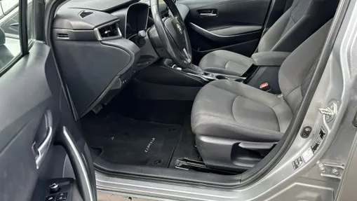 TOYOTA Corolla -