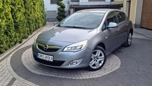 OPEL Astra -