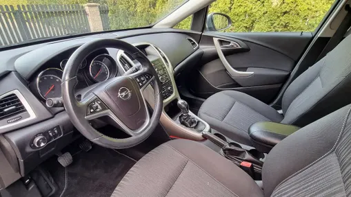 OPEL Astra -