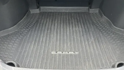 TOYOTA Camry -