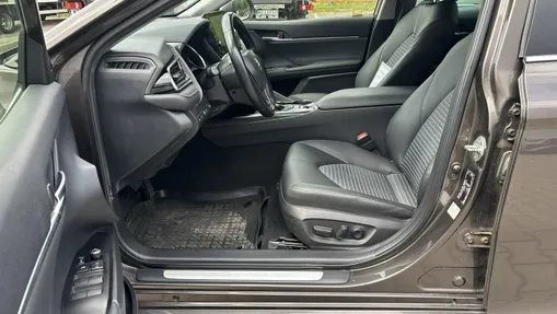 TOYOTA Camry -