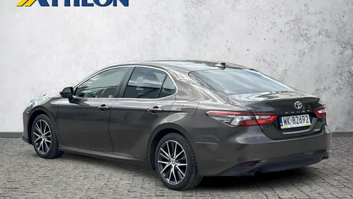 TOYOTA Camry -