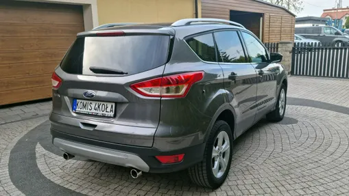 FORD Kuga -