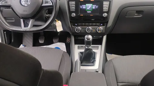 SKODA Octavia -