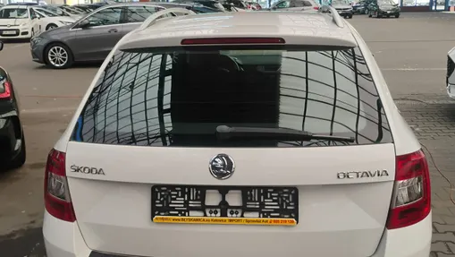 SKODA Octavia -