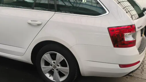 SKODA Octavia -