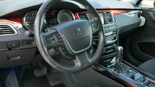 PEUGEOT 508 -
