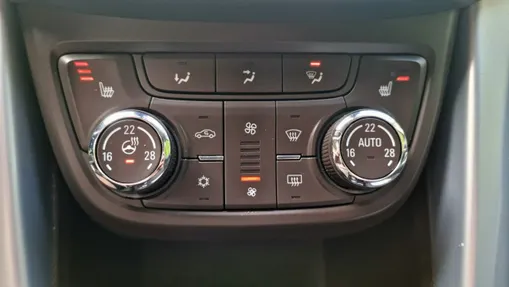 OPEL Zafira -