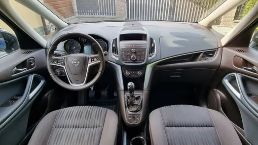 OPEL Zafira -