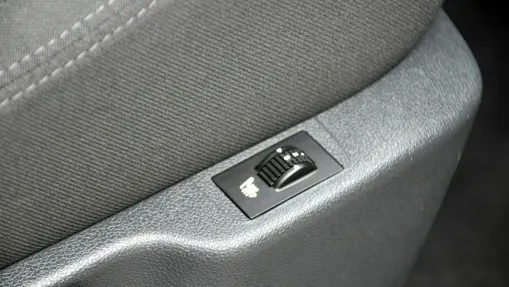 PEUGEOT 3008 -
