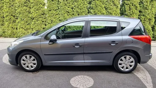 PEUGEOT 207 -