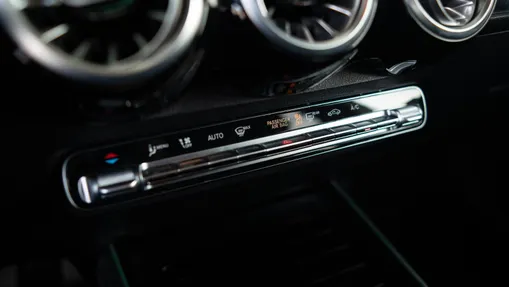 MERCEDES-BENZ GLB GLB 200 mHEV Progressive 7G-DCT