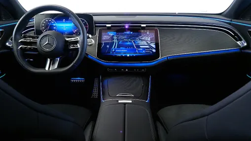 MERCEDES-BENZ E Klasa E 220 d mHEV 4-Matic AMG 9G-Tronic