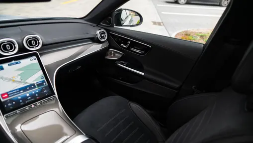 MERCEDES-BENZ C Klasa C 220 d mHEV 4-Matic AMG