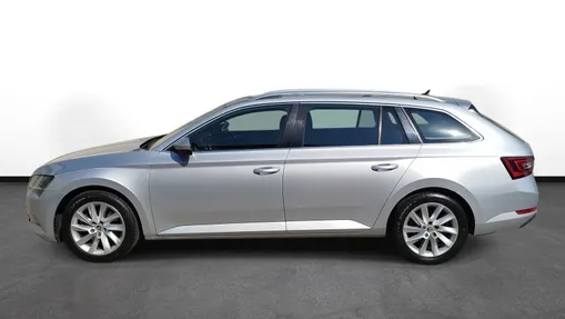 SKODA Superb Superb 2.0 TDI 4x4 Style DSG