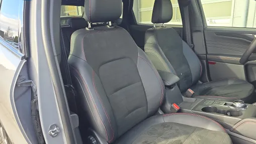 FORD Kuga Kuga 2.5 FHEV FWD Graphite Tech Edition e-CVT