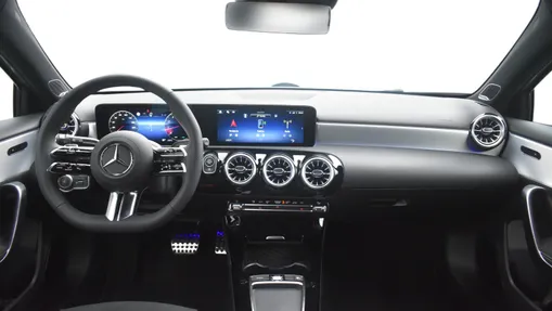 MERCEDES-BENZ A Klasa A 200 AMG Line 7G-DCT Nowy