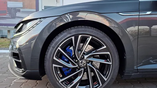 VOLKSWAGEN Arteon Arteon 2.0 TSI 4Motion R DSG