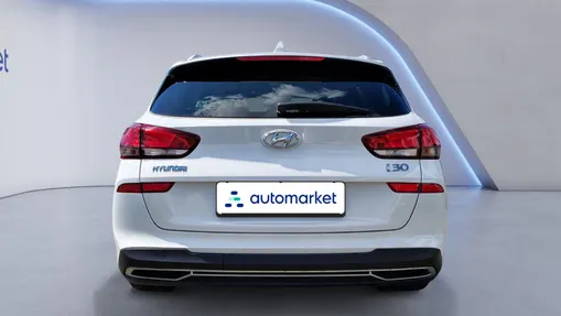 HYUNDAI i30 i30 1.5 T-GDI 48V Smart