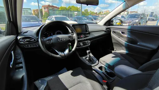 HYUNDAI i30 i30 1.5 T-GDI 48V Smart