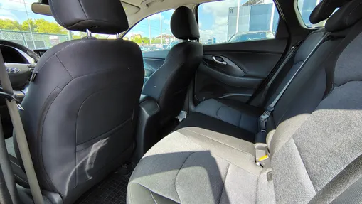 HYUNDAI i30 i30 1.5 T-GDI 48V Smart