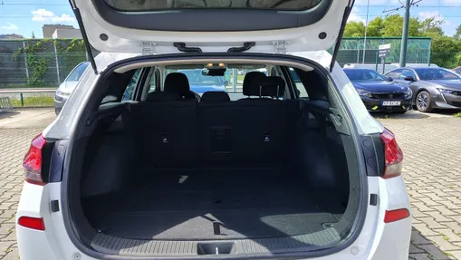 HYUNDAI i30 i30 1.5 T-GDI 48V Smart
