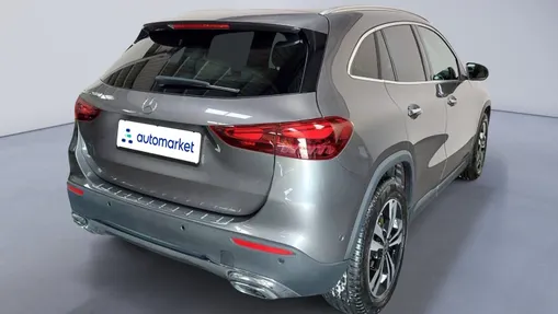 MERCEDES-BENZ GLA GLA 200 d Progressive 8G-DCT